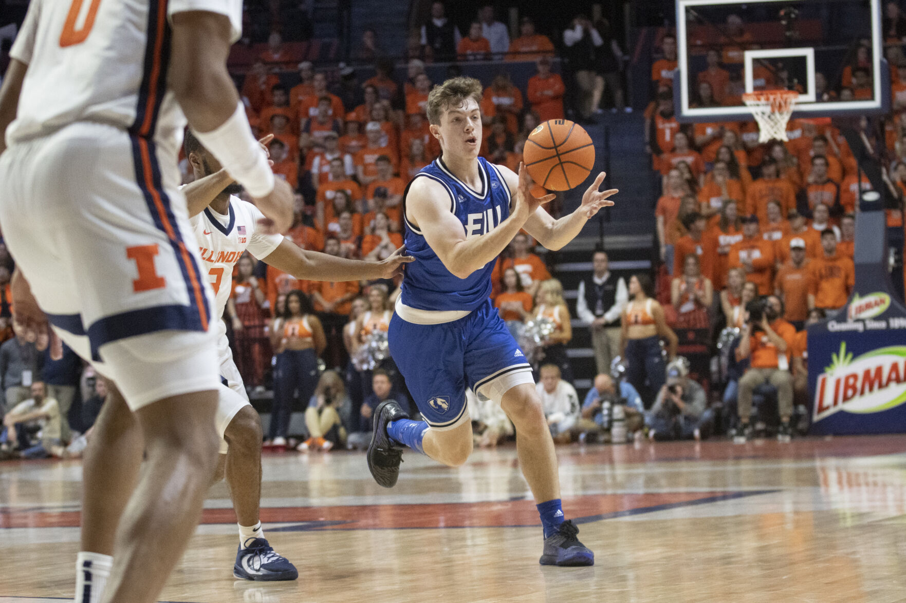 110822-dec-spt-basketball-gallery_27.JPG